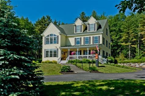 Brokered by Better Homes and Gardens Real Estate The Masiello Group. . Realtor com maine